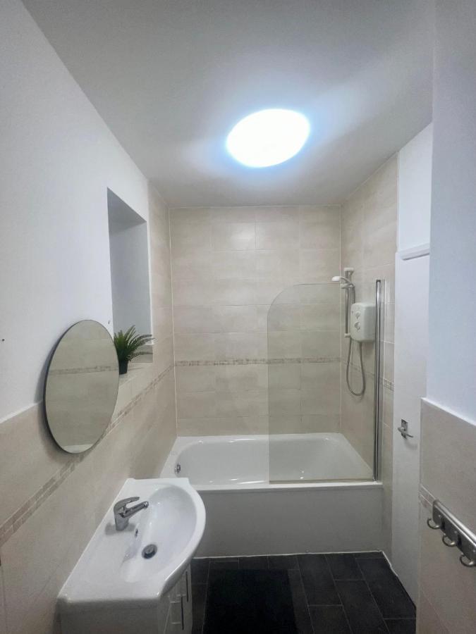 Leisure Studio Flat In Golders Green Londra Exterior foto