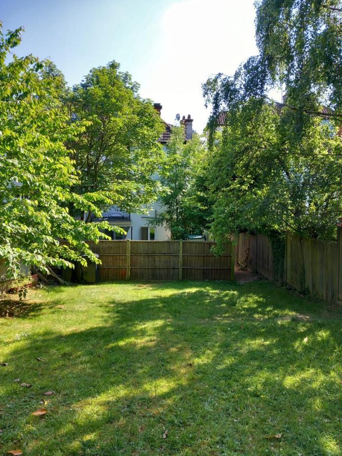 Leisure Studio Flat In Golders Green Londra Exterior foto